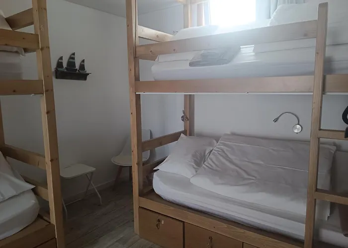 Cachinnans & 호스텔 빌다도콘데